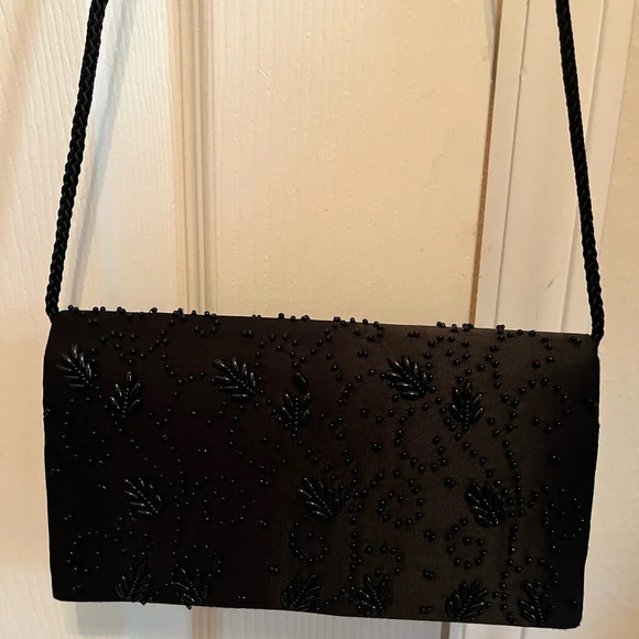 LA REGALE~VINTAGE BLACK EVENING BAG~ - Picture 6 of 9